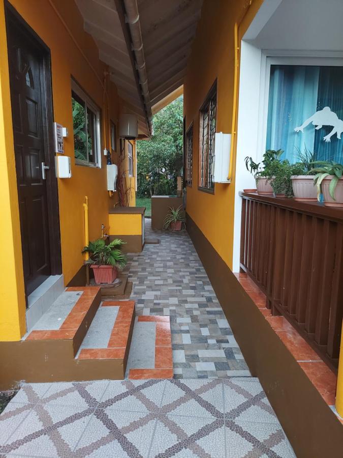 Chez Mera Self Catering Insel Insel La Digue Exterior foto